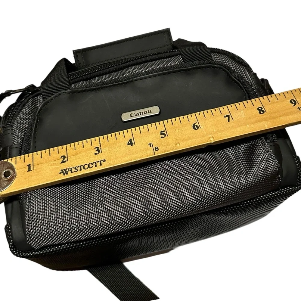 Canon Camera Deluxe Soft Bag Digital Camera Medium Carrying Case Black SC-80
